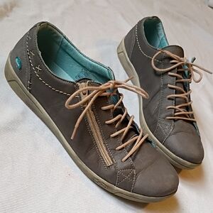 Cloud Footwear Medium Gray Leather Sneakers